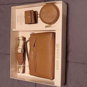 Anne Klein 5 piece set